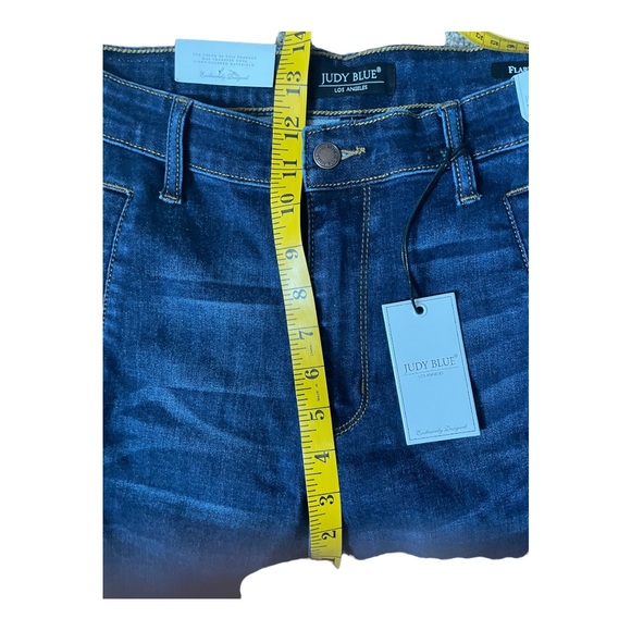 JUDY BLUE High Waist Flare Jeans Dark Wash Size 31 NWT - Picture 12 of 16